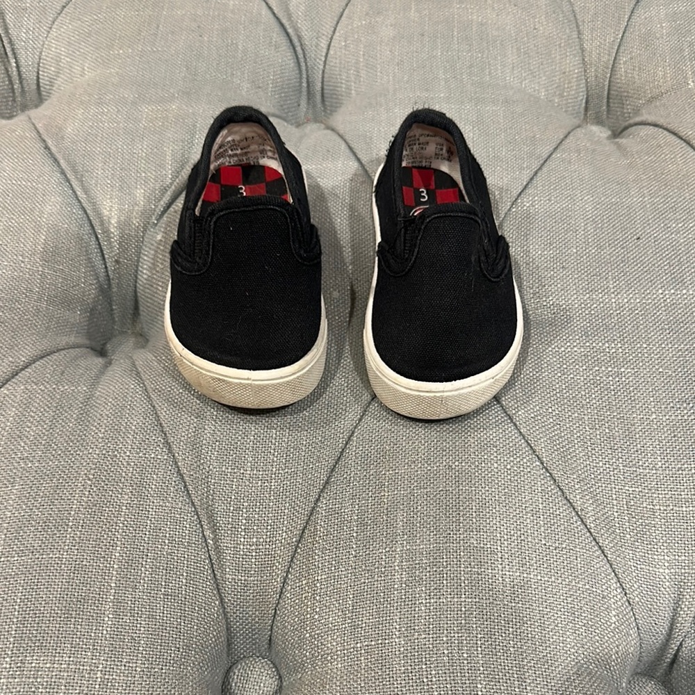 Wonder Nation Black Slip-On Sneakers for Kids